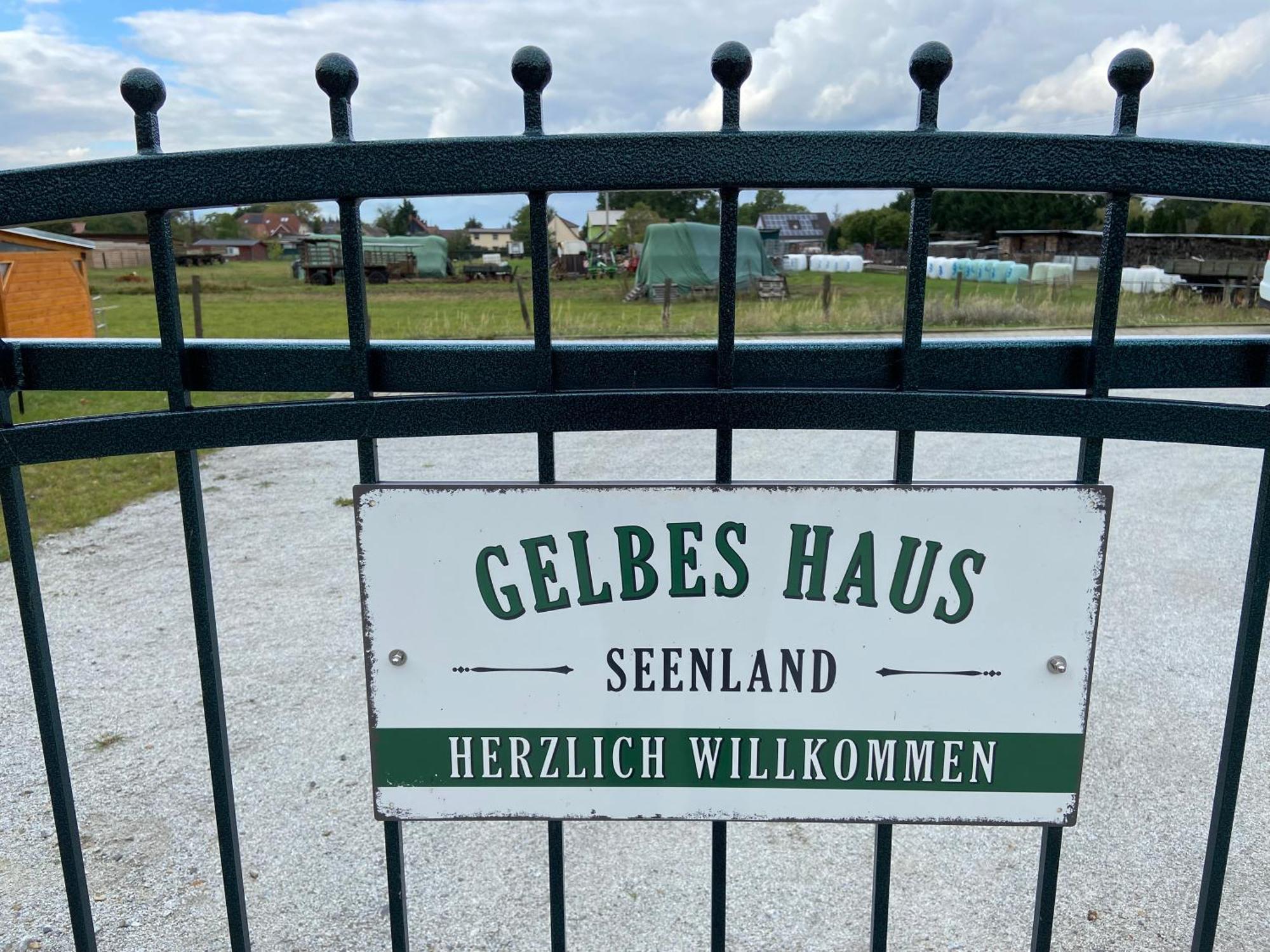 Gelbes Haus Seenland Ferienwohnungen Xl Elsterheide Kültér fotó
